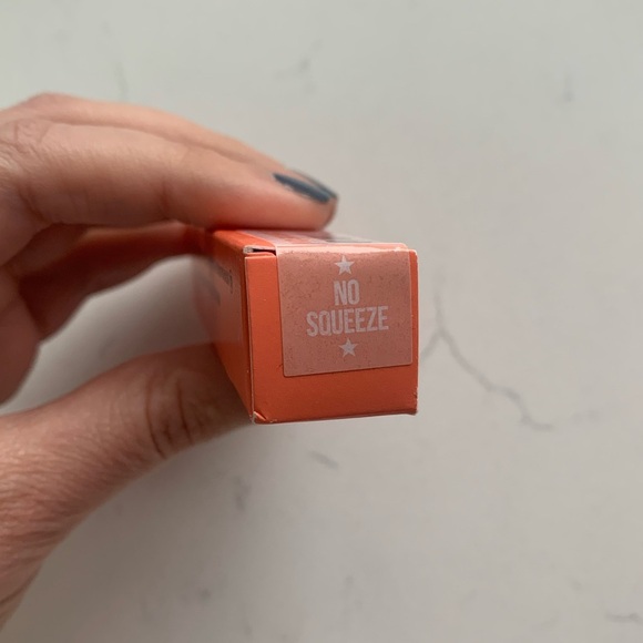 Jeffree Star Velour Liquid Lipstick - No Squeeze (Soft Nude/Orange Tones) - NWB - Picture 3 of 5